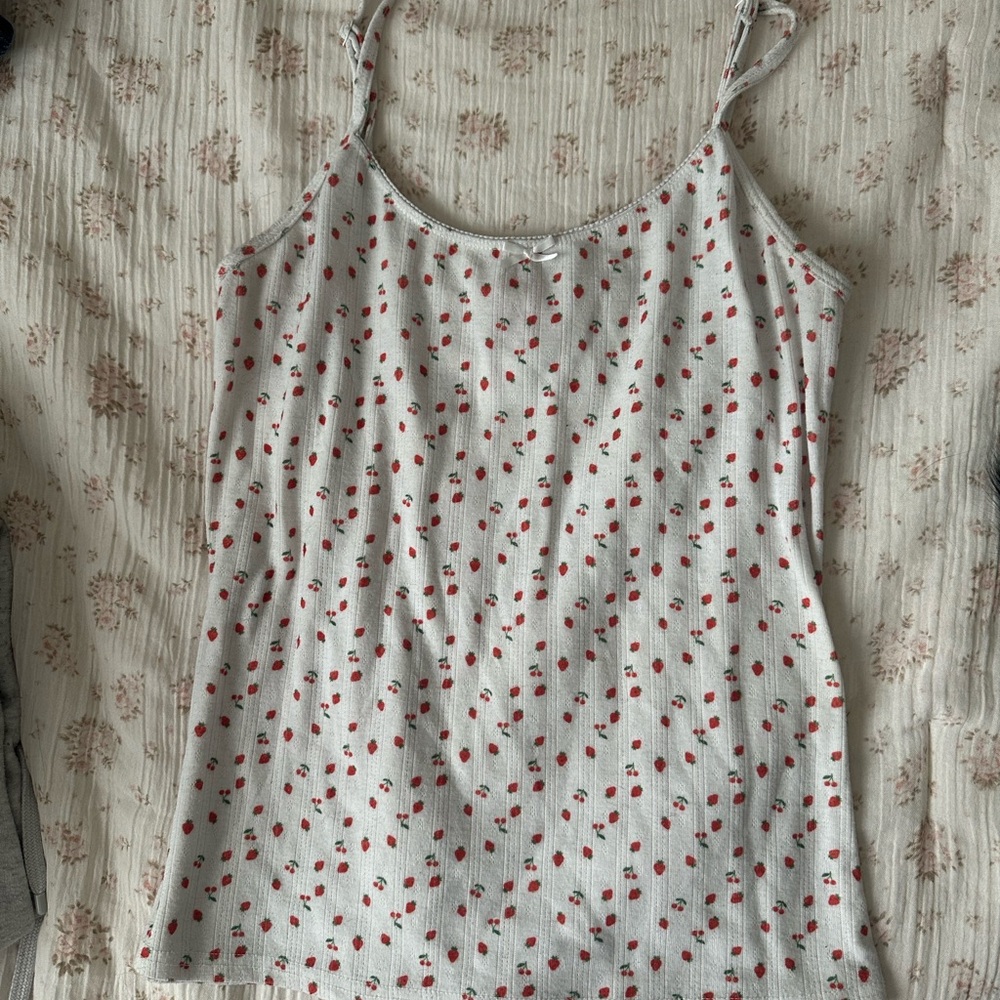 Strawberry and Cherry tanktop 🩷